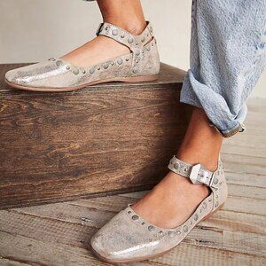 Free People Mystic Mary Jane Flats in Champagne Sz EU40/US9.5